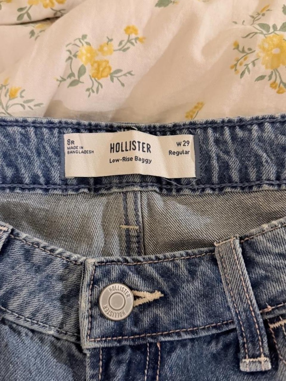 Hollister Men’s Skinny Jeans in Light Blue Wash - Picture 2 of 3